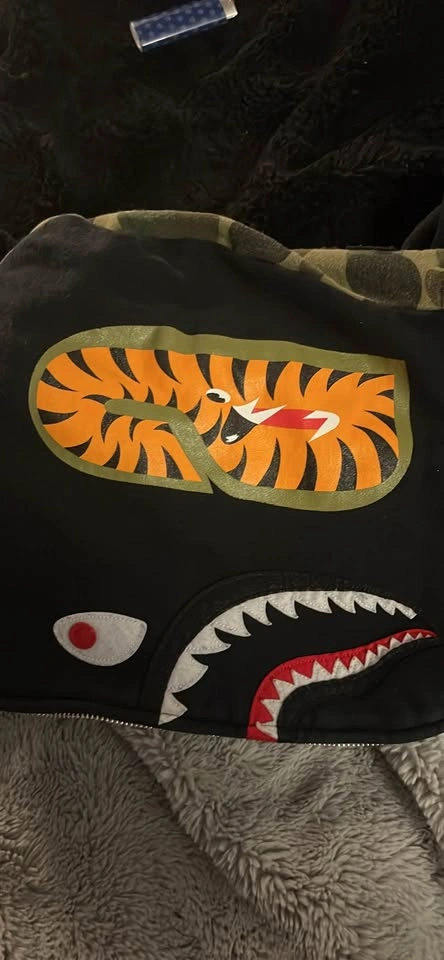 Real bape hoodie - photo 2