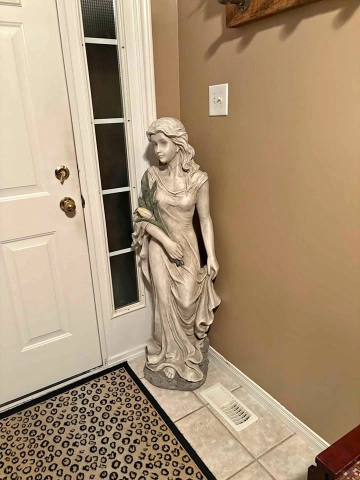 Classical Female Figure Garden Statue
