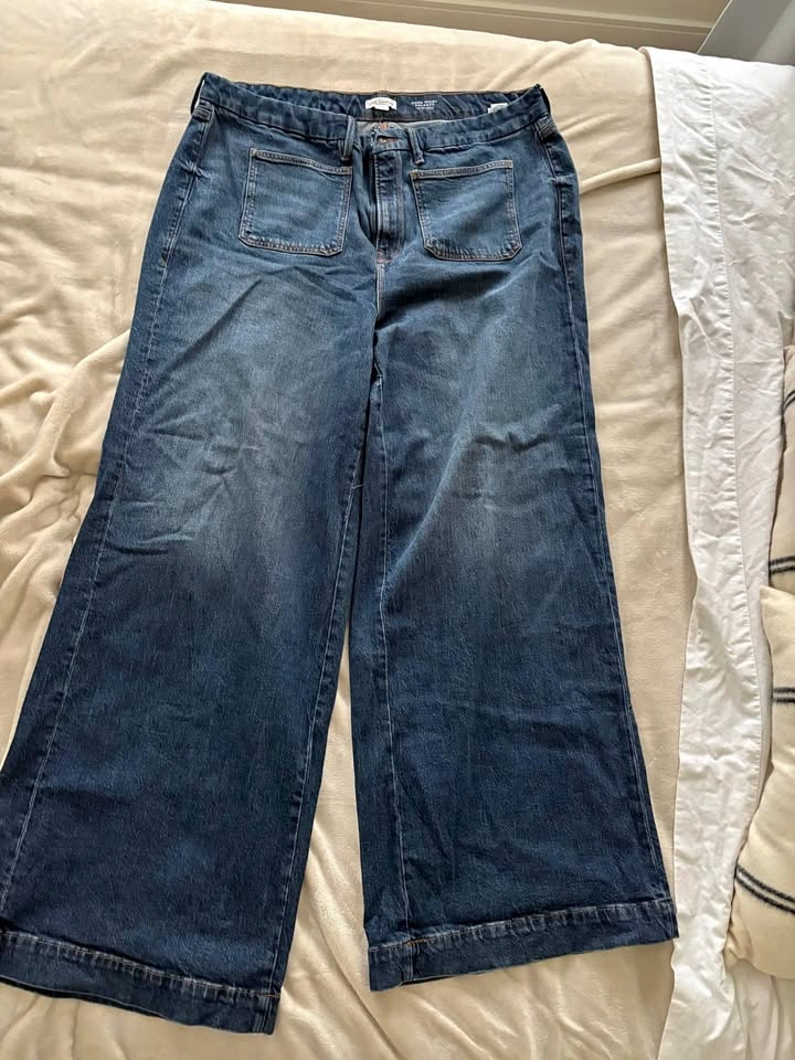 New without tags - Good American Good Waist Palazzo Jeans Size 2