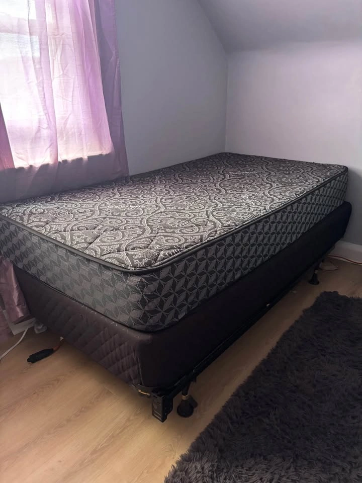 Twin mattress - photo 3