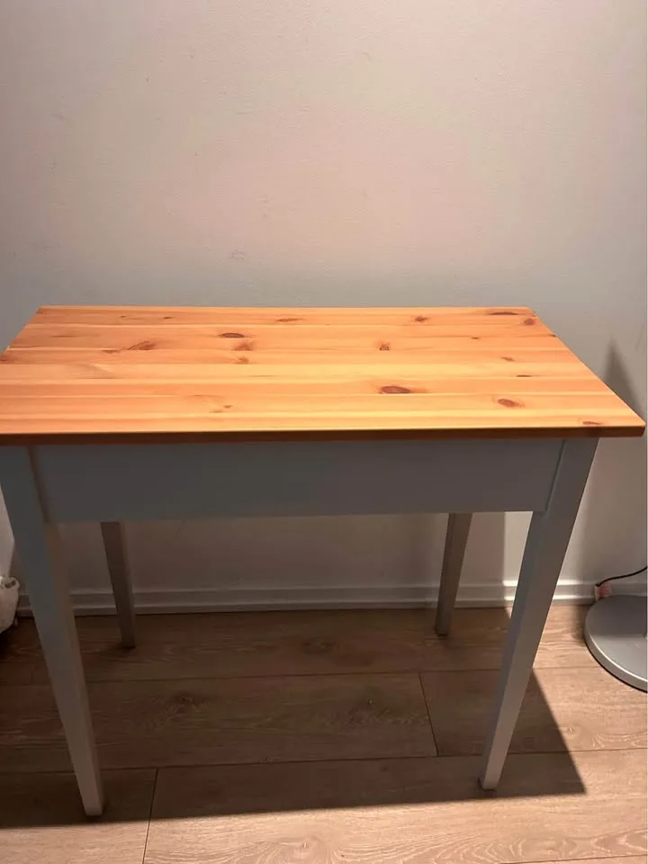 Work/study Table - Light Brown/White image indicator(2)