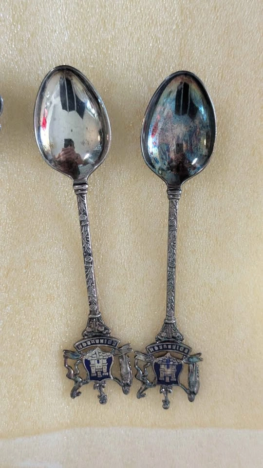 Vintage Collectible Spoon Lot (24 Pieces) - photo 4