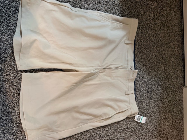 Izod Golf shorts