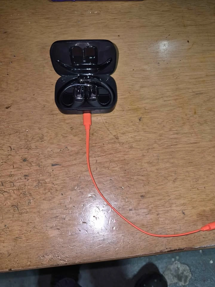 Wireless earphones - photo 2