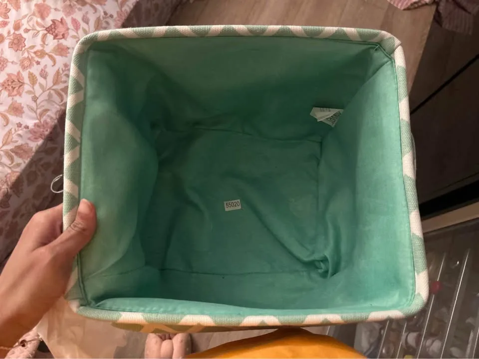 Canvas Basket - Mint Green and White image indicator(3)