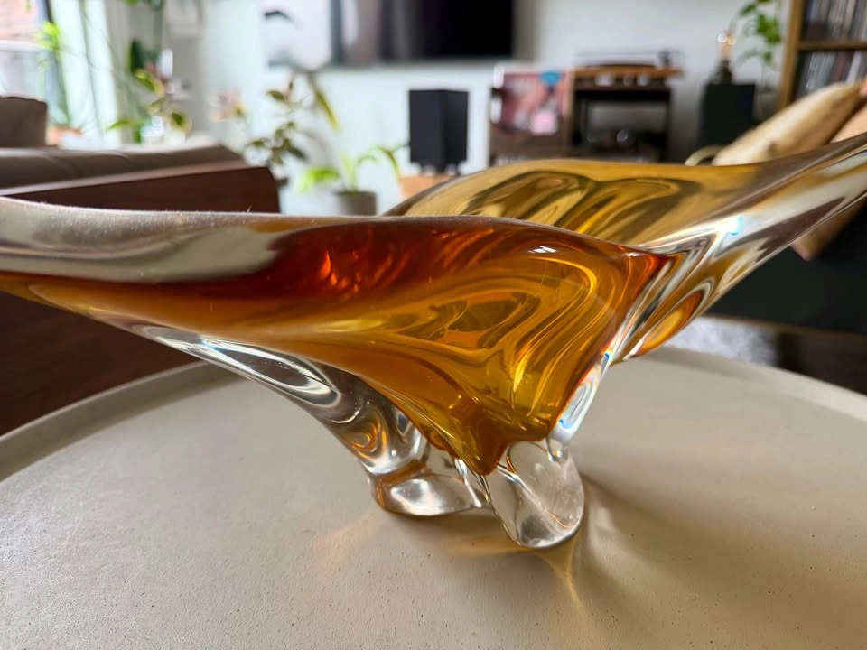 Vintage Canadian Glass Centrepiece - photo 3