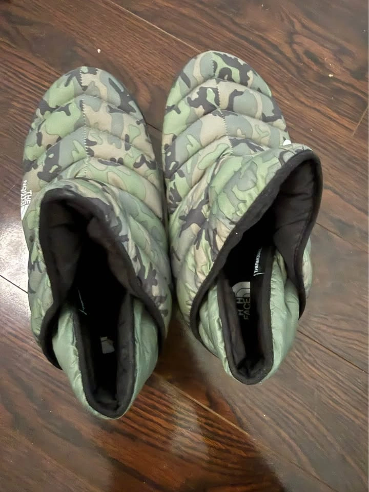 The North Face Thermoball Camo Booties - photo 2
