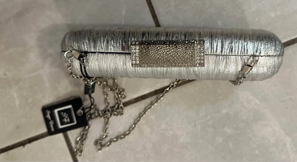 Silver Metallic Evening Clutch Purse with Chain Strap - photo 3