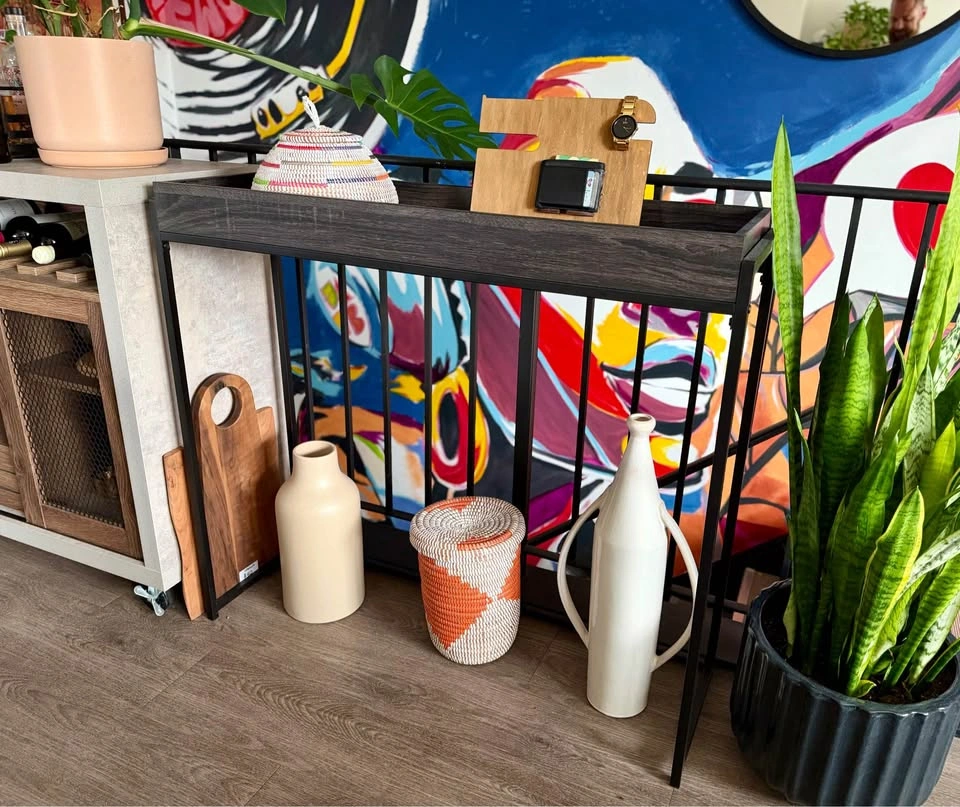 Console Table - photo 2