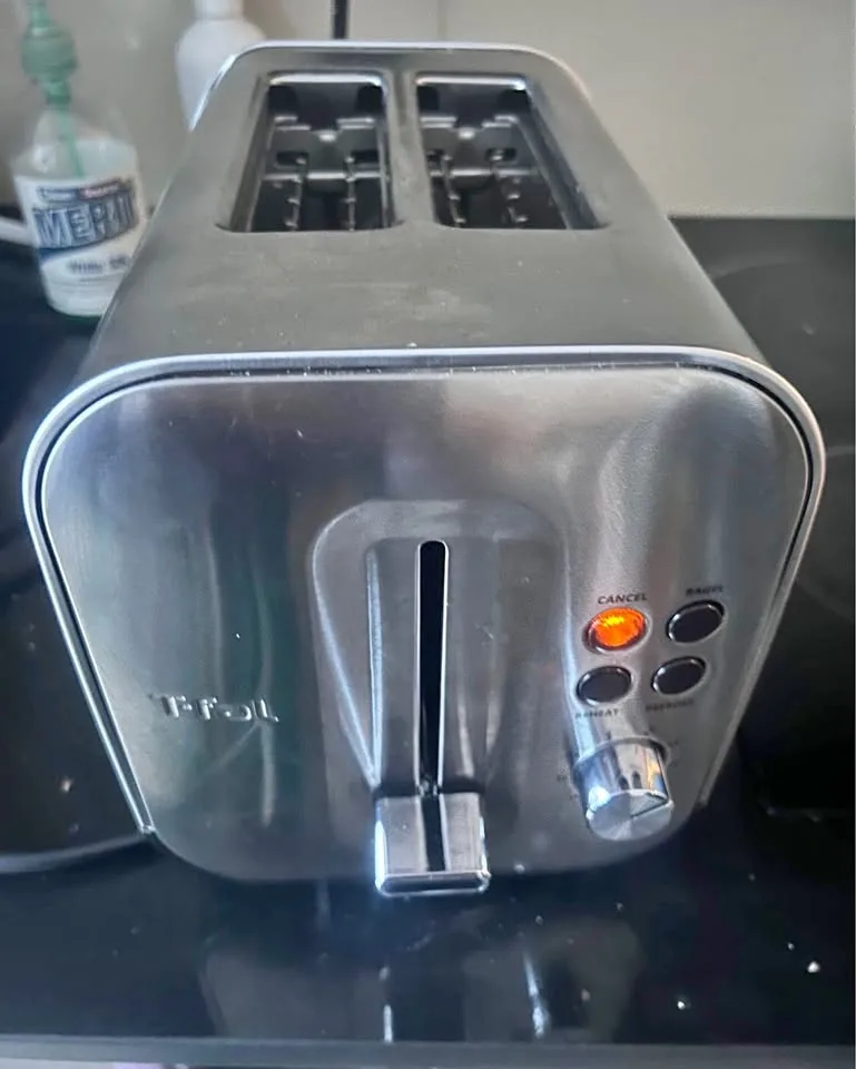T-fal 2 Slice Toaster thumbnail