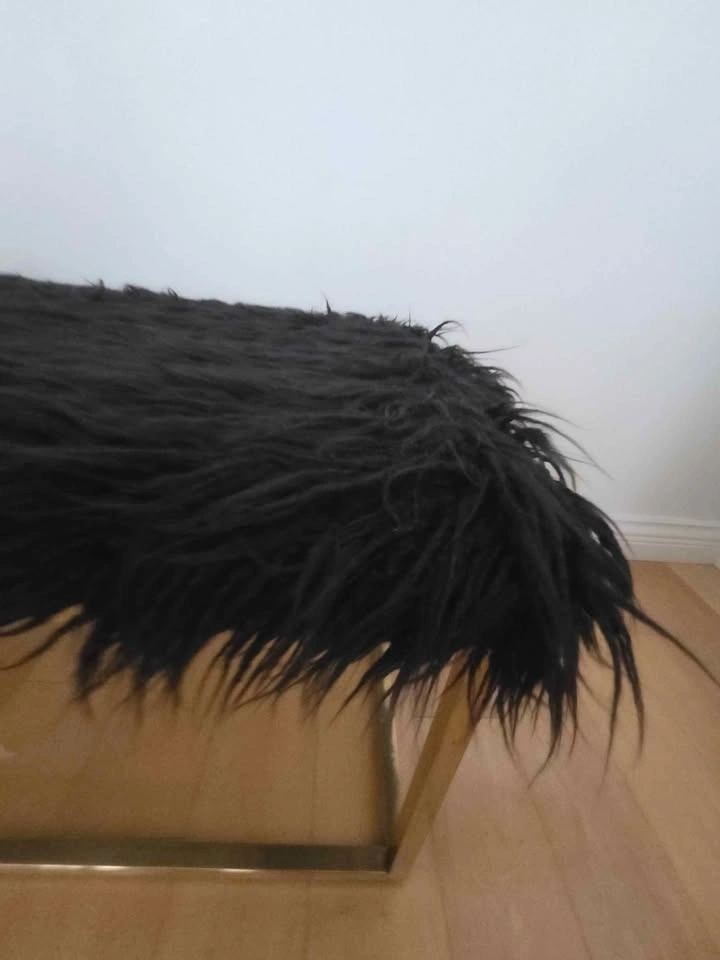 Faux fur bench in black and gold - photo 2
