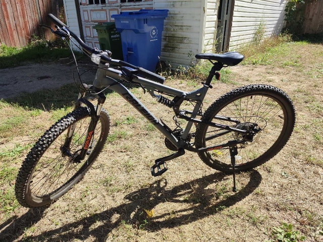 Mountain bike mint condition - photo 2