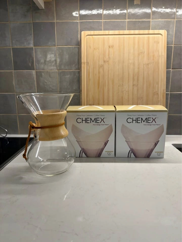 Chemex Classic Series Pour-Over Glass Coffee Maker with 2 Boxes