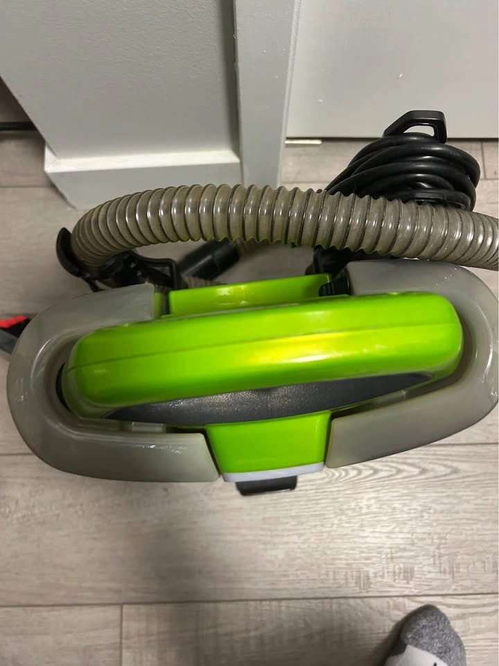 Bissel Little Green Machine shampoo machine - photo 4