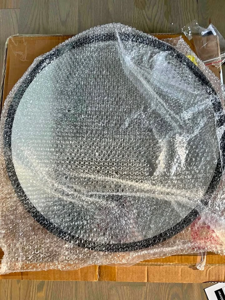 20” black mirror