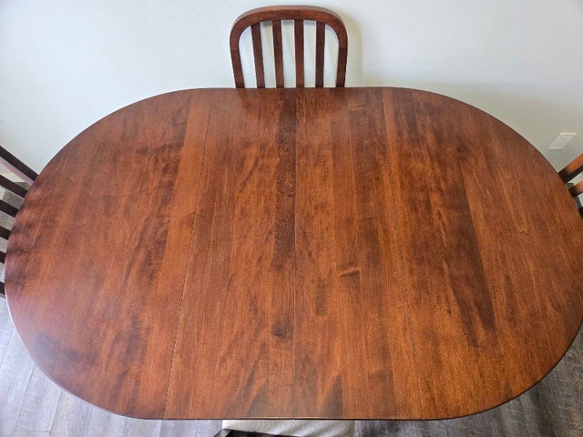 Expandable Solid Wood Dining Set (4 Chairs & 2 Leaves) - photo 2