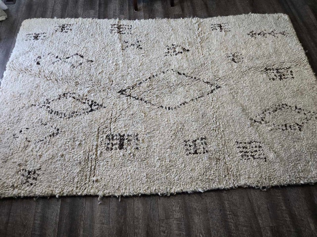EQ3 Luxury 100% Wool Area Rug – 5’ x 8’ (1" Thick / Heavy Duty) - photo 4