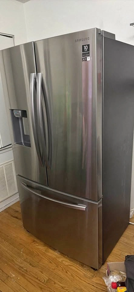 SAMSUNG 22.5 cu. Stainless Steel French Door Refrigerator