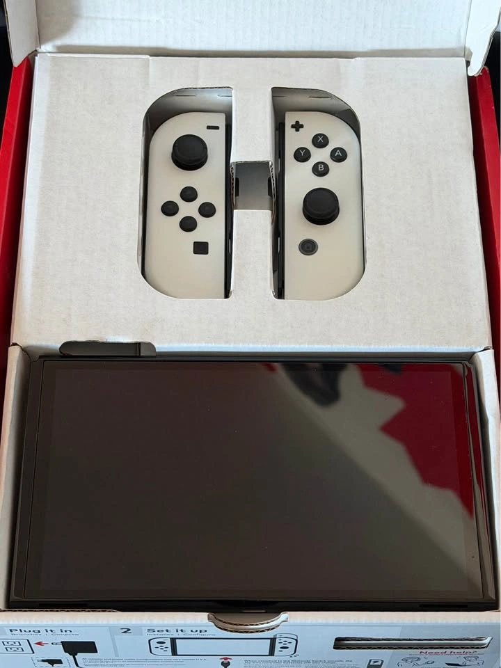 Nintendo Switch OLED - Used - photo 2