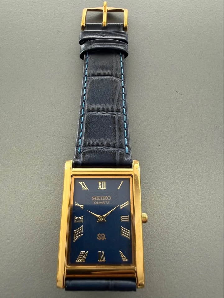 Restored Vintage Seiko Slim Tank gold Case blue Dial - photo 5
