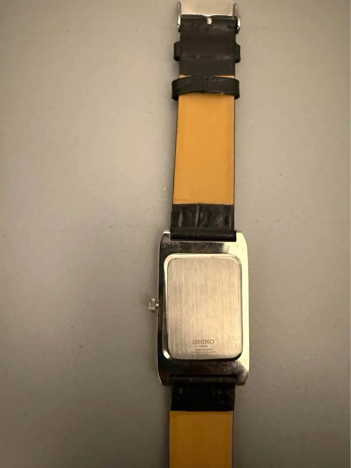 Vintage Seiko “Reverso style” tank Watch - Black Silver Dial - photo 4
