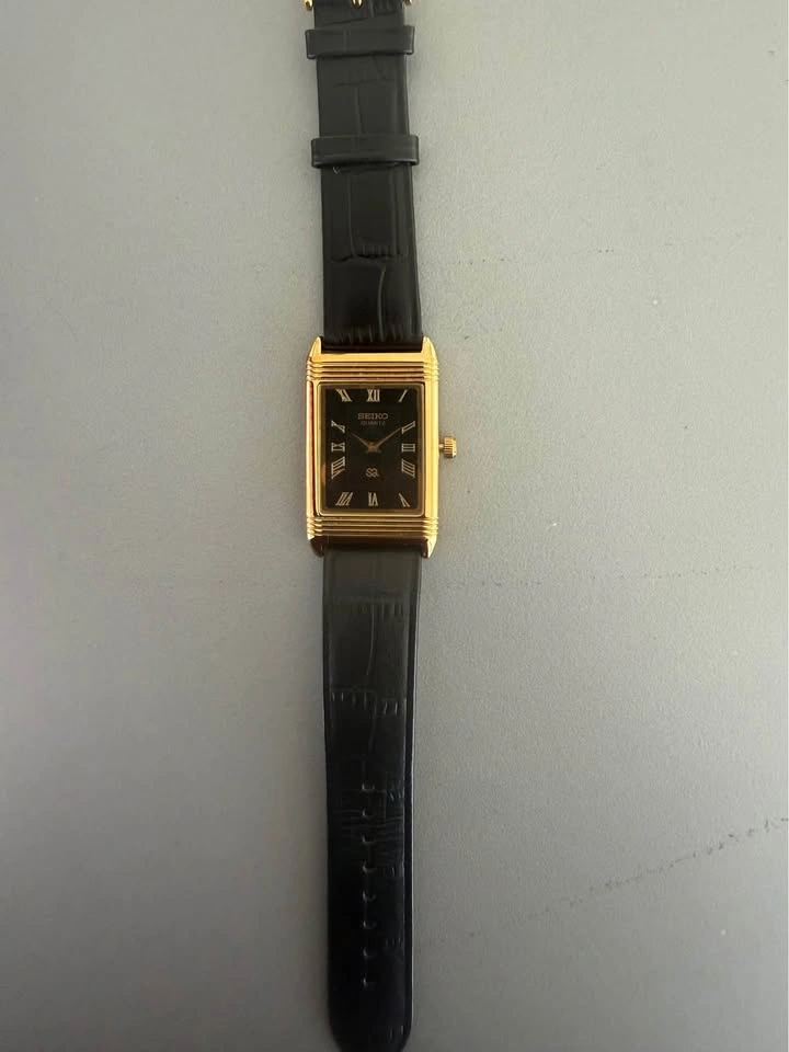 Vintage Seiko Reverso Style Tank Watch - Black Gold Dial - photo 2