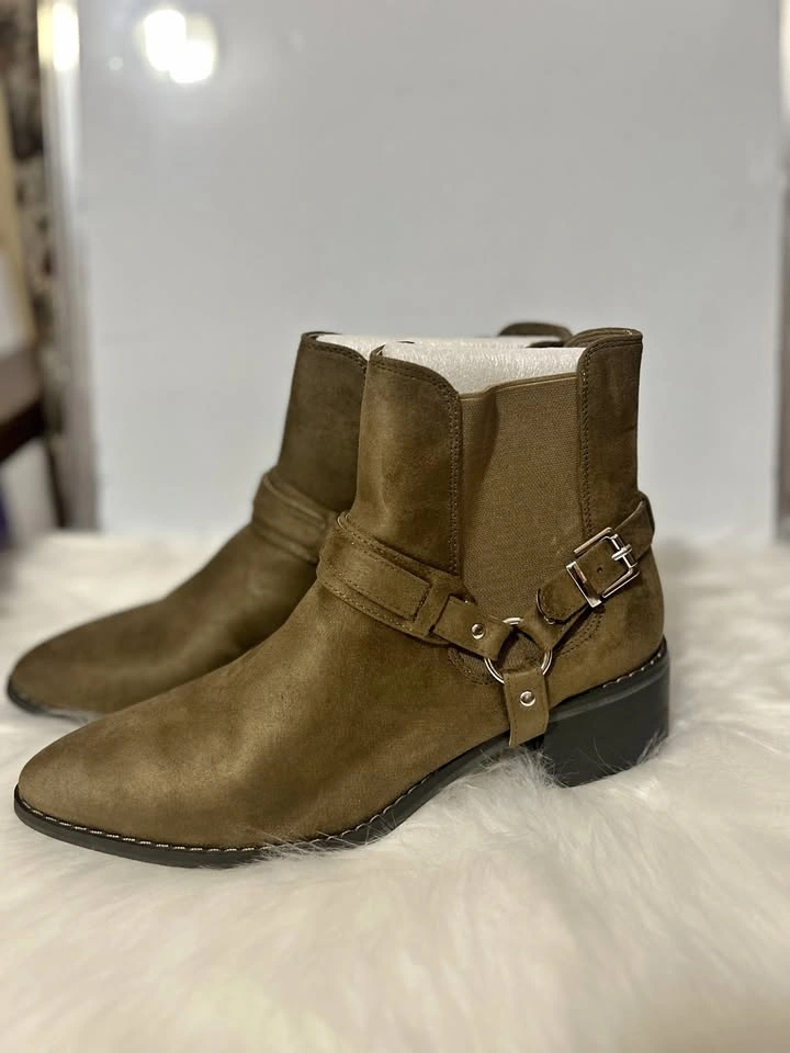 Forever 21 Suede Olive Ankle Boots w/ Buckles Size 7.5