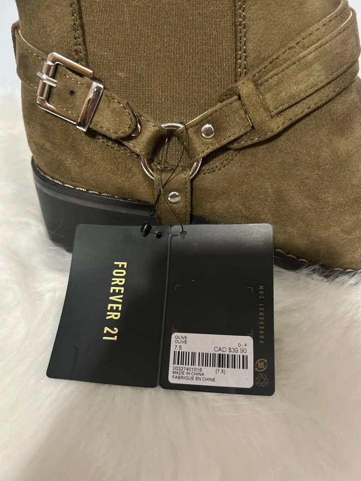 Forever 21 Suede Olive Ankle Boots w/ Buckles Size 7.5 - photo 3