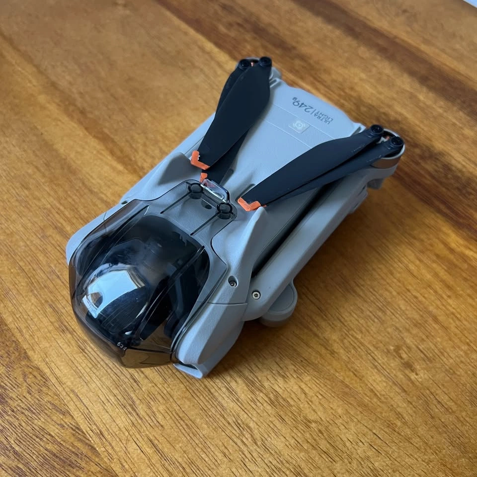 DJI Mini 3 + Remote with Screen + 256GB SD - photo 5