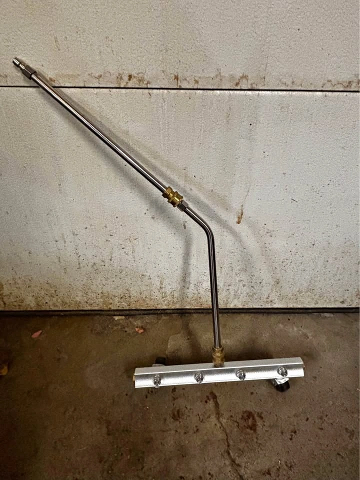 Car under carriage cleaner