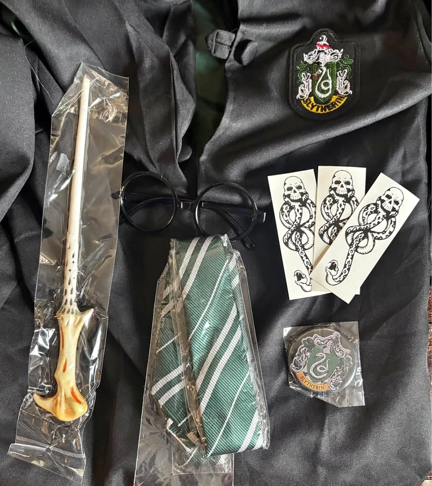 Harry Potter Slytherin SM, M, LG costume - photo 2