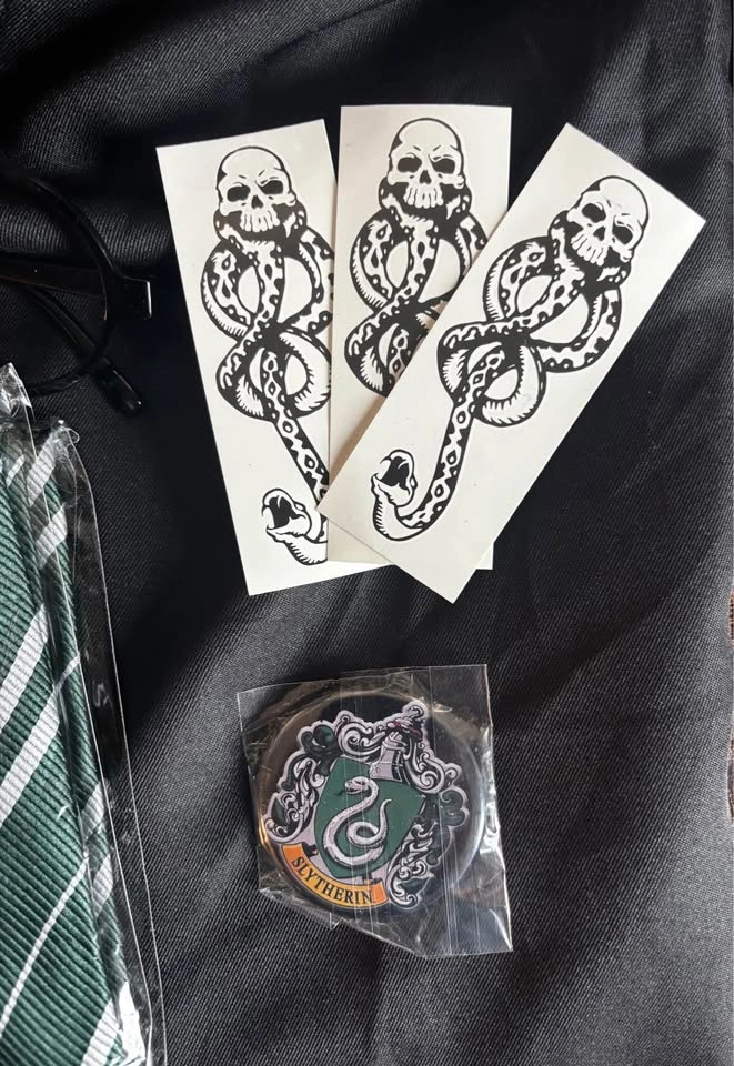 Harry Potter Slytherin SM, M, LG costume - photo 3