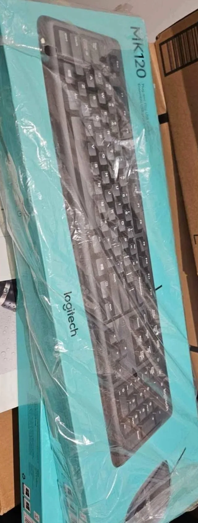 Logitech MK120 Keyboard Mouse Combo thumbnail
