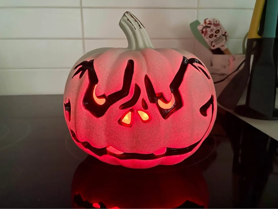 Light-Up White Halloween Jack-O'-Lantern Pumpkin - photo 2