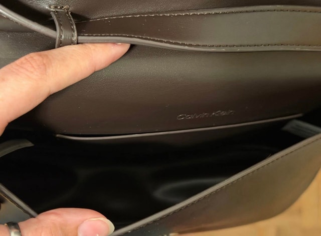 Calvin Klein Messenger Purse - photo 3