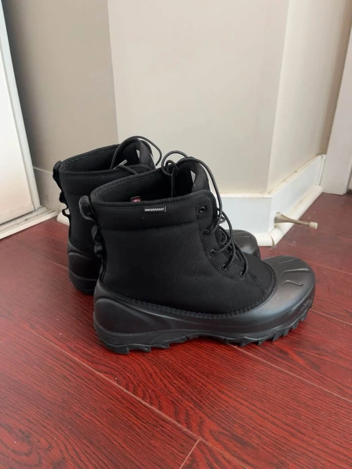 The North Face Waterproof Winter Boots – Men’s Size 10 - photo 2