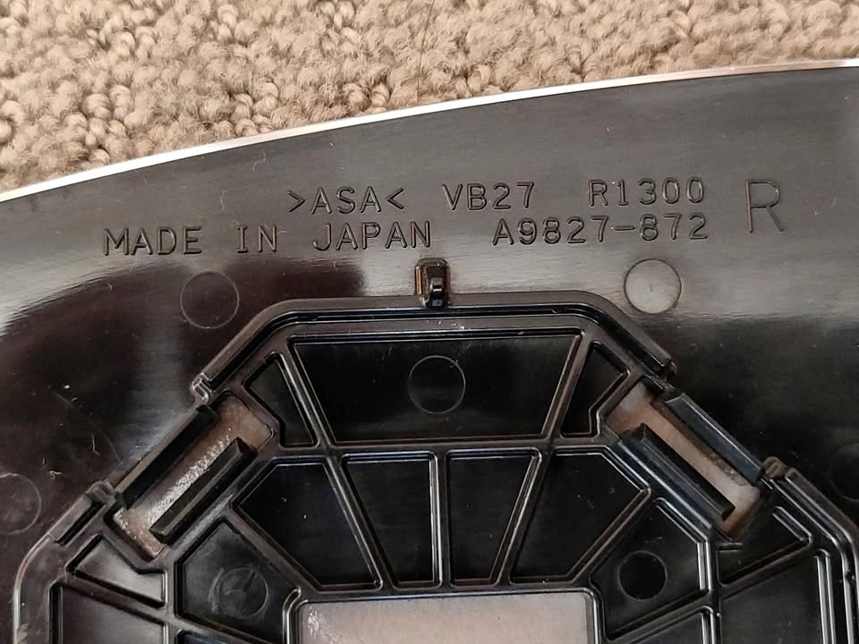 2018 Subaru Crosstrek OEM Outside Right Side Door Mirrors Glass