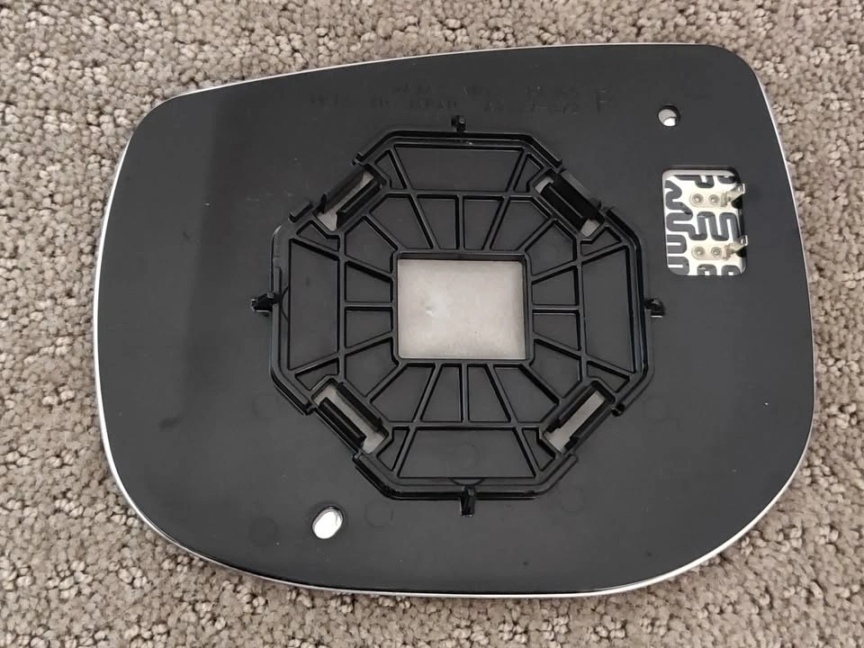 2018 Subaru Crosstrek OEM Outside Right Side Door Mirrors Glass - photo 3