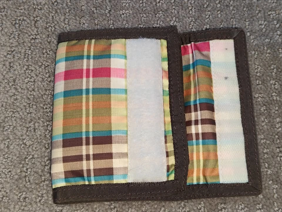 LeSportSac Women Wallet Organizer Bi-Fold Nylon - photo 3