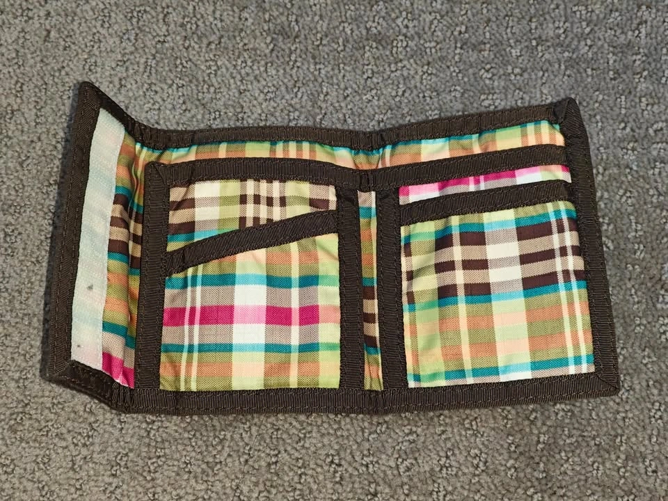 LeSportSac Women Wallet Organizer Bi-Fold Nylon - photo 4