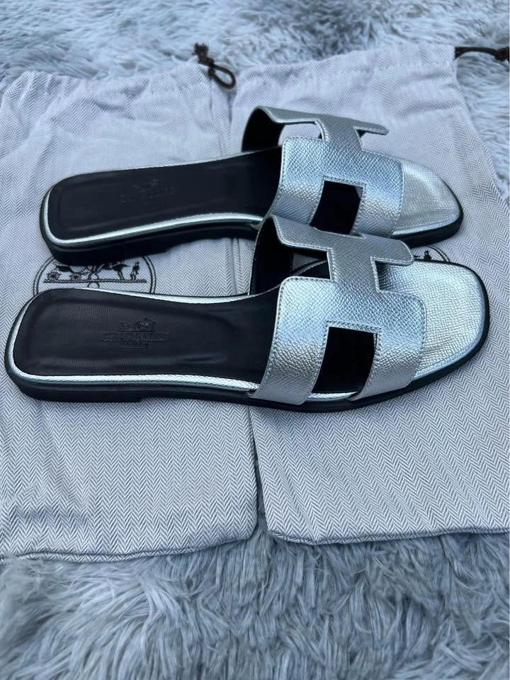 Hermes Sandals Oran Grey - photo 5