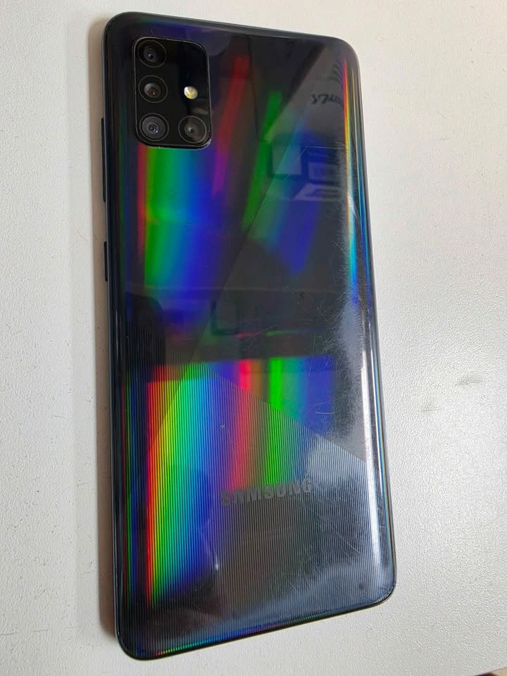 Samsung A51 - photo 2
