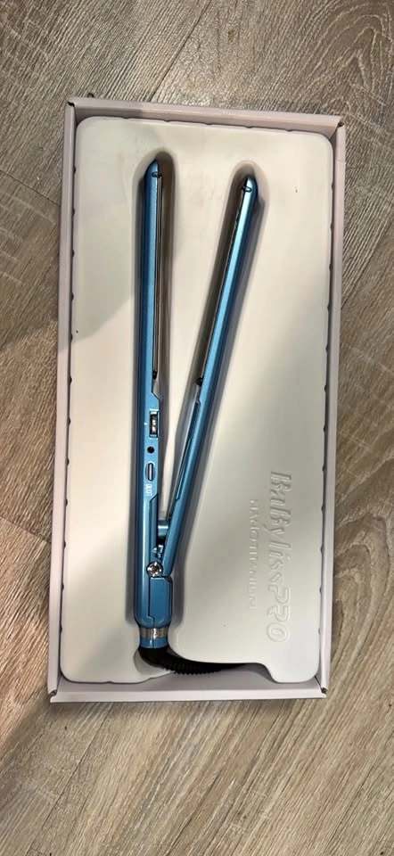 BaBylissPRO Nano Titanium Flat Iron