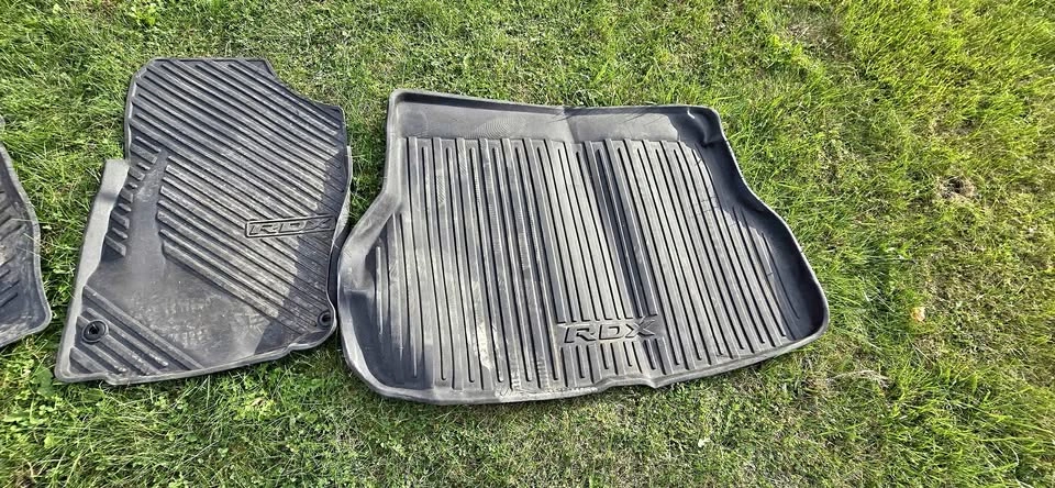 2011 Acura RDX floor mats
