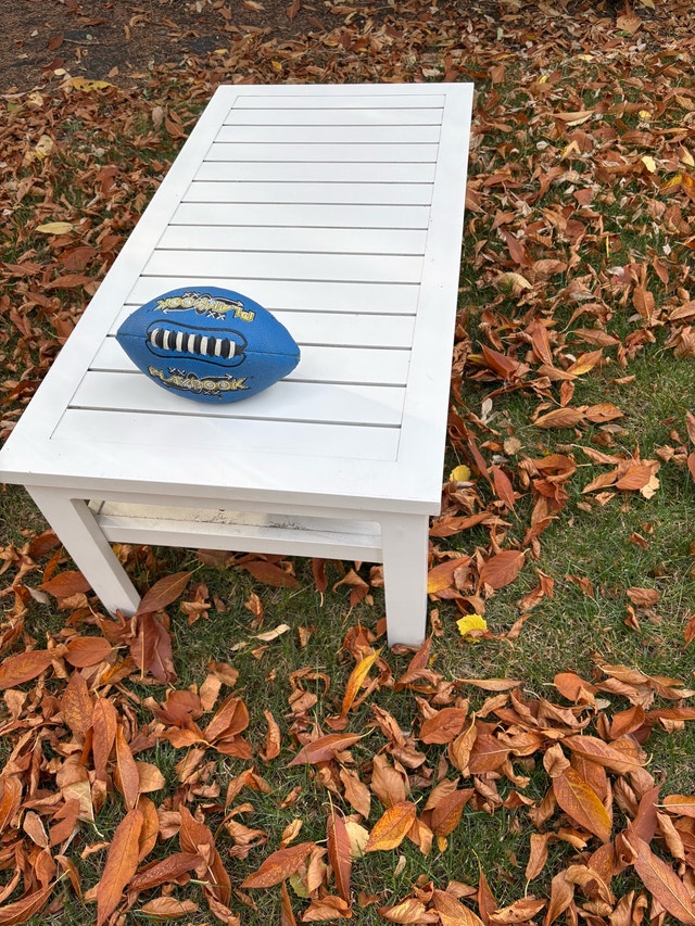 Classic white outdoor patio coffee table - photo 2