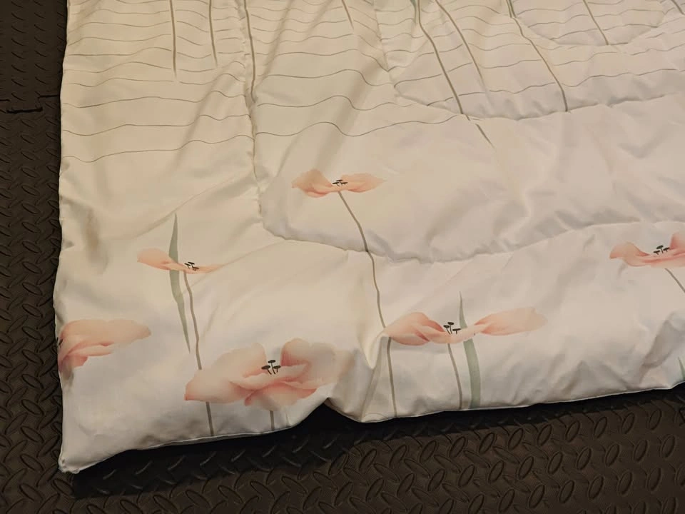 Comforter Full / Double Blanket Bed Size - White Floral Pattern - photo 2