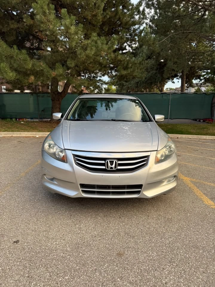 2011 Honda Accord SE - photo 2