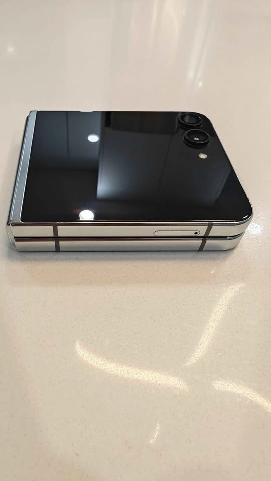 Samsung Flip 5 - photo 4