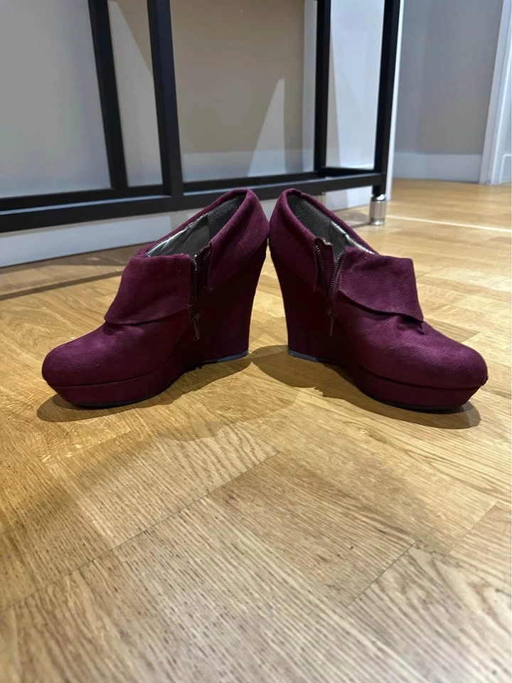 Burgundy Wedge Heel Booties - Size 6 - photo 2