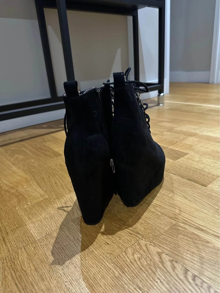 Super High Wedge Heel Boots - Size 6 - photo 3